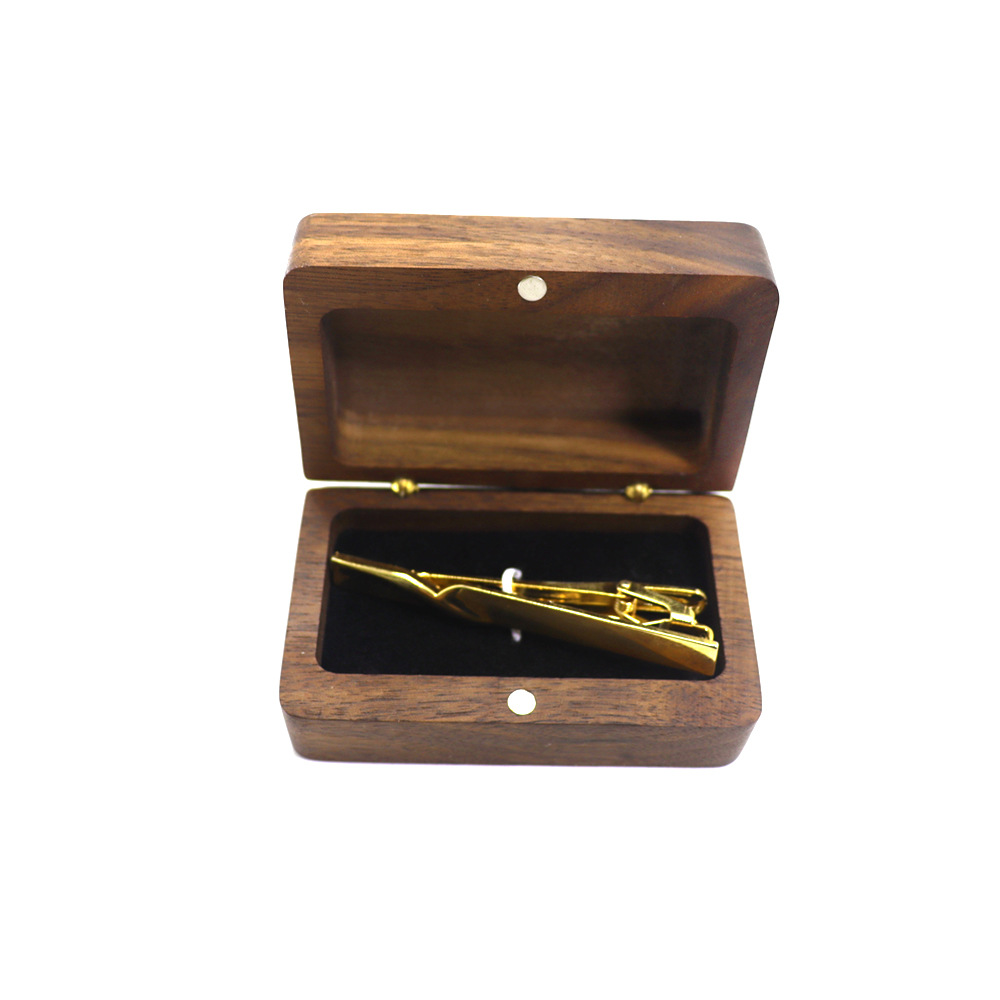 New cross-border tie clip packaging box, solid wood North American black walnut tie clip storage gift box, accessory packaging small gift box details Picture