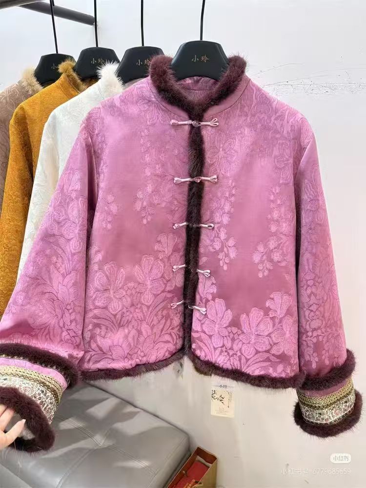 人丝羊毛雪尼尔提花丝绒面料2025新款提花丝绒外套服装布料抱枕详情3