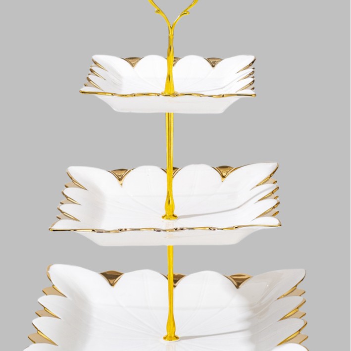 Wholesale of light luxury ceramic tableware sets, high-end gold-plated plates with gold edges Application Scenario