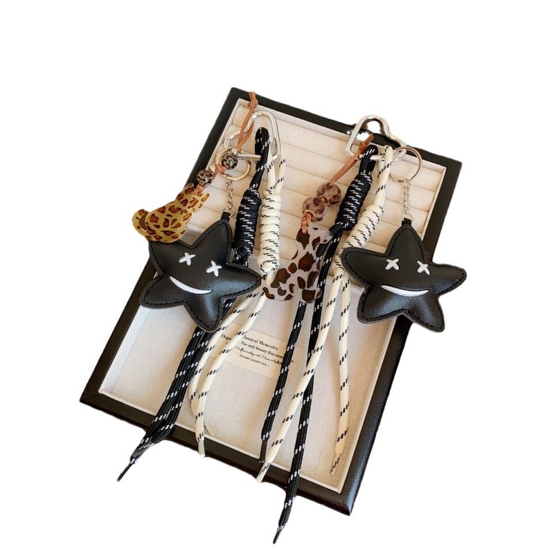 miu pendant ~ The same style as Instagram bloggers for personalized car keychains, bags, pendants, woven climbing ropes, wristbands, and couples Item Picture