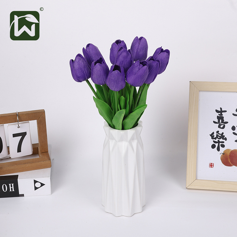 Artificial tulip, PU artificial flower, hand feel, wedding home, artificial bouquet, artificial flower decoration, photo factory wholesale Application Scenario