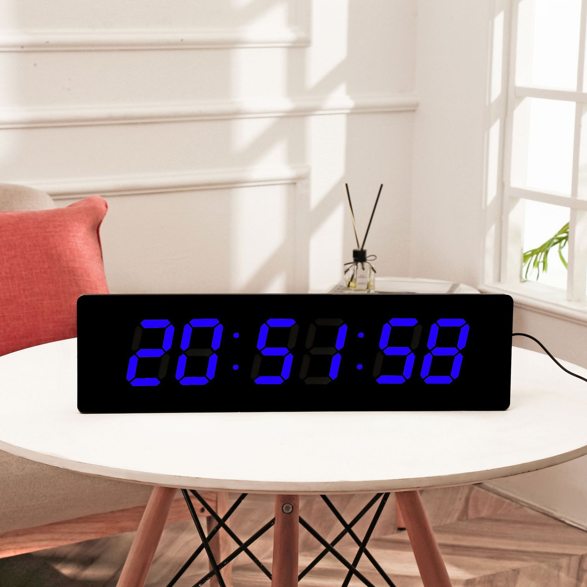 Cross-border direct sales of remote control timers, electronic clocks, LED digital table clocks, simple wall clocks, digital wall clocks, factory direct sales details Picture