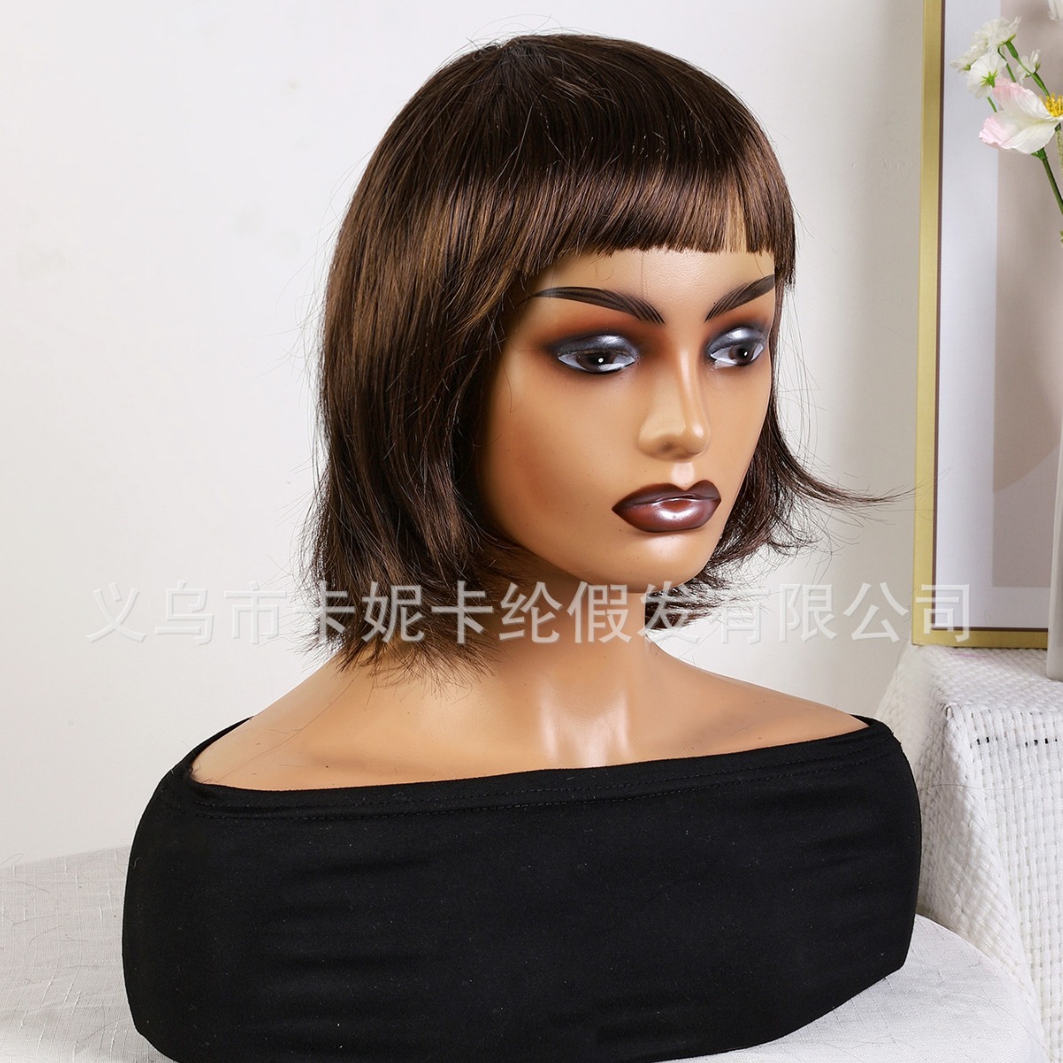 Female hair wig for students with side-hooked bangs, dark brown Bob hairstyle, synthetic fiber women hair wig details Picture
