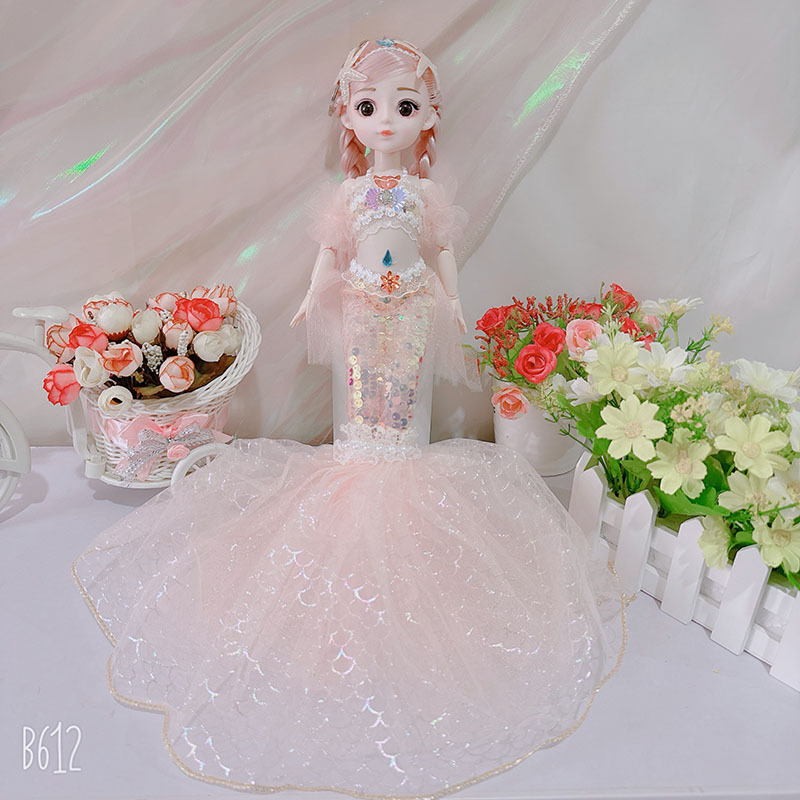 娃娃公仔实物图