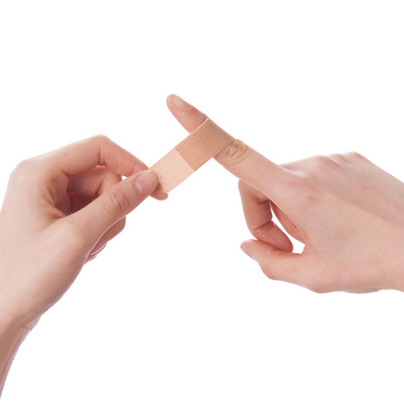 Cross-Border Foreign Trade English Pe Hemostatic Patch Skin Elastic Waterproof Band-Aid Large Breathable Elastic Band-Aid Application Scenario