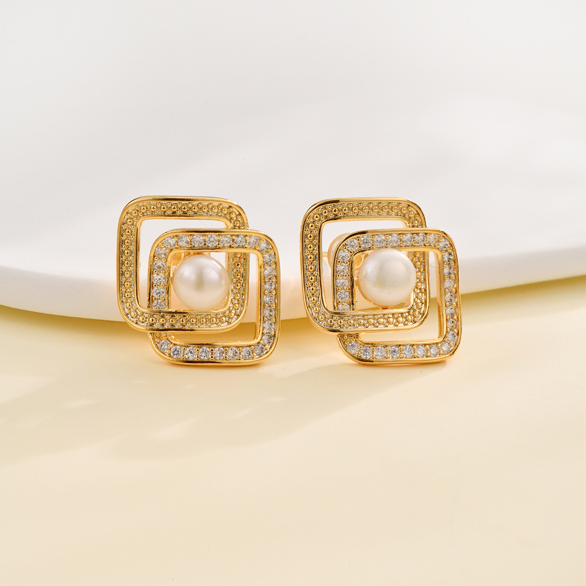 S925银针韩版耳饰批发方形简约小众设计耳钉女淡水珍珠纯铜微镶耳