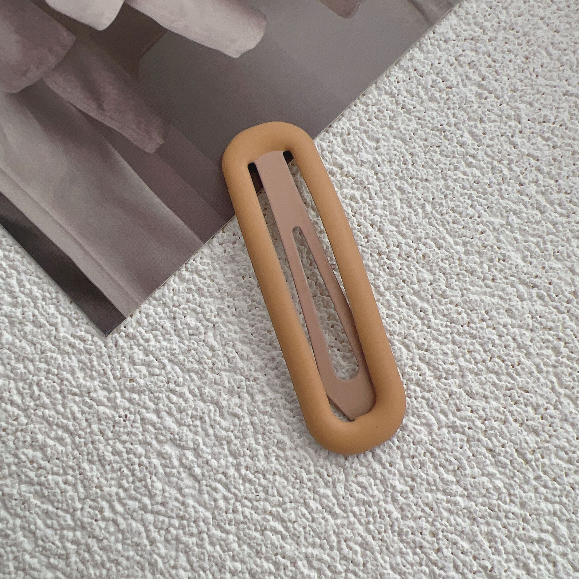 Simple solid-color matte hair clips, a versatile accessory for female Internet celebrities, side clips for bangs, hairpins for loose hair at the back of the head, bb clips, and headwear pic 5