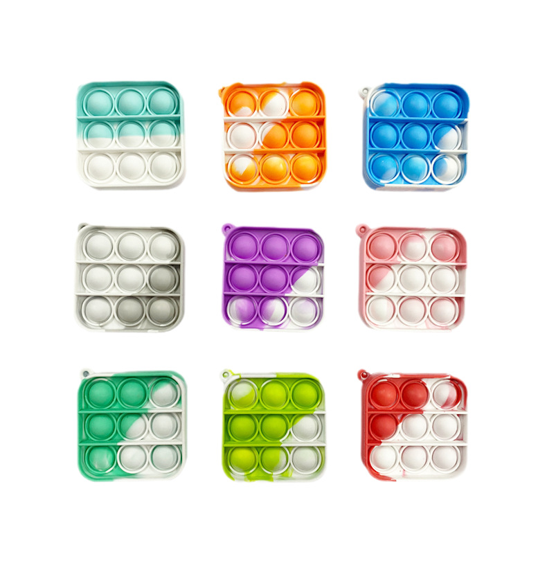 亚马逊迷你灭鼠先锋钥匙扣 灭鼠先锋挂件 彩虹按按乐Fidget Toys