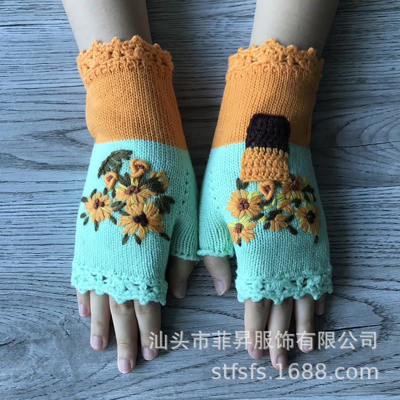 Independent Station Autumn and winter Ladies warm half finger gloves small Daisy adult knitted hand embroidered wool gloves