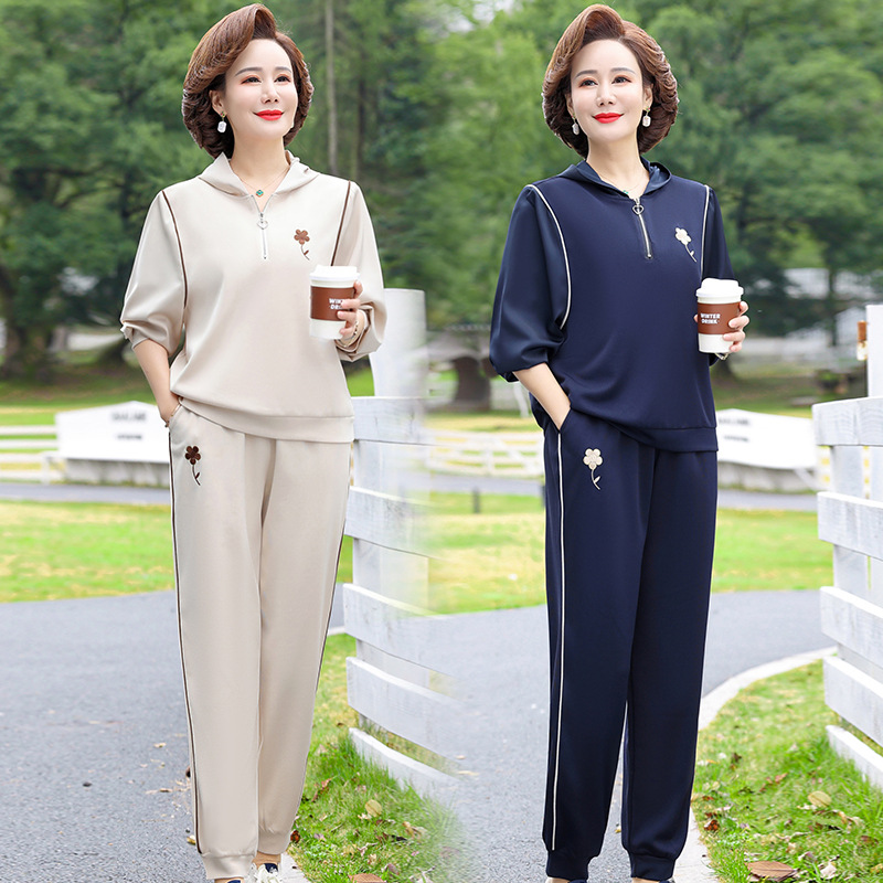 中年妈妈春装休闲运动服套装洋气大码中老年长袖卫衣女春秋两件套