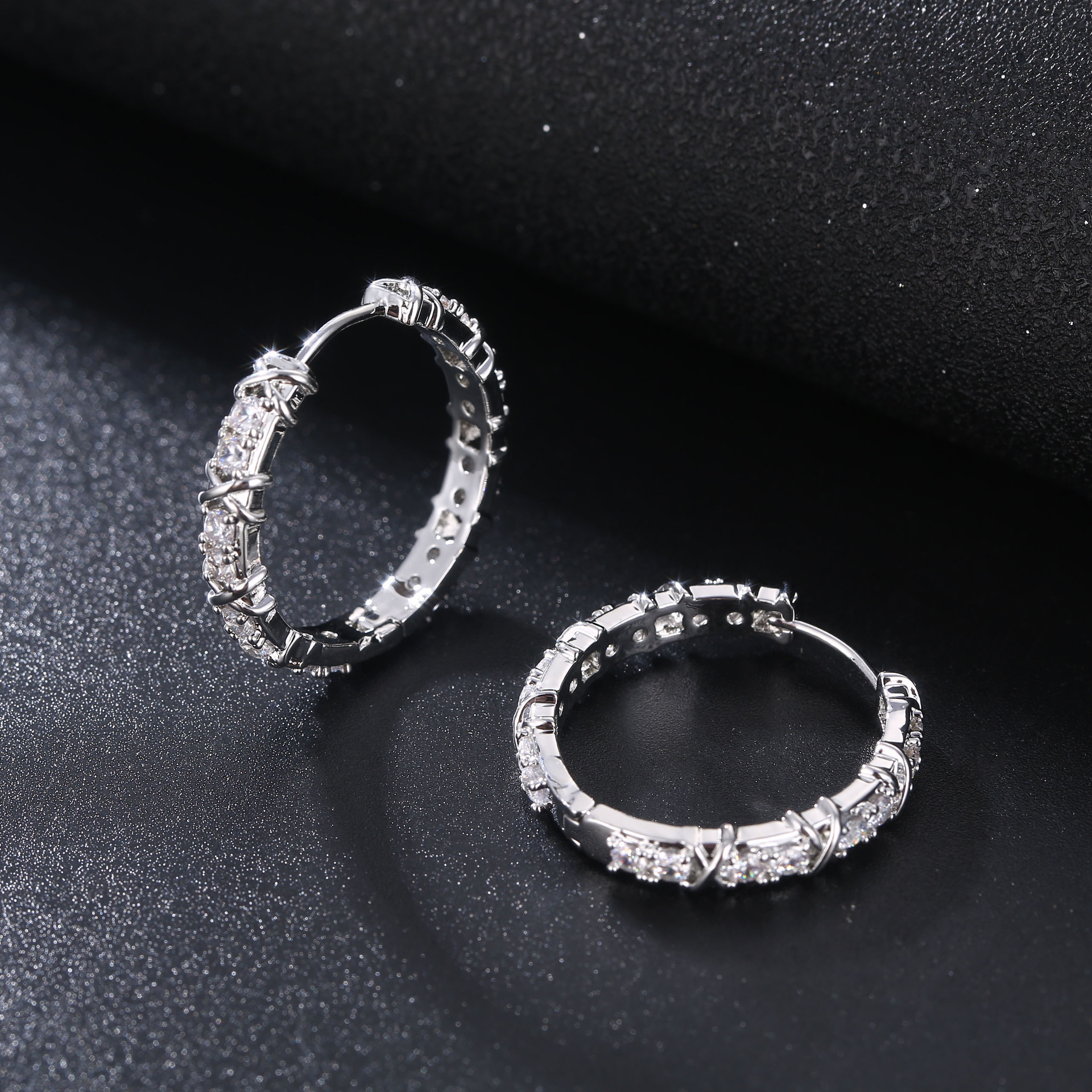 Kasi Jewelry Women's micro-inlaid zircon ring ear buckles, trendy and popular European and American earrings wholesale Application Scenario