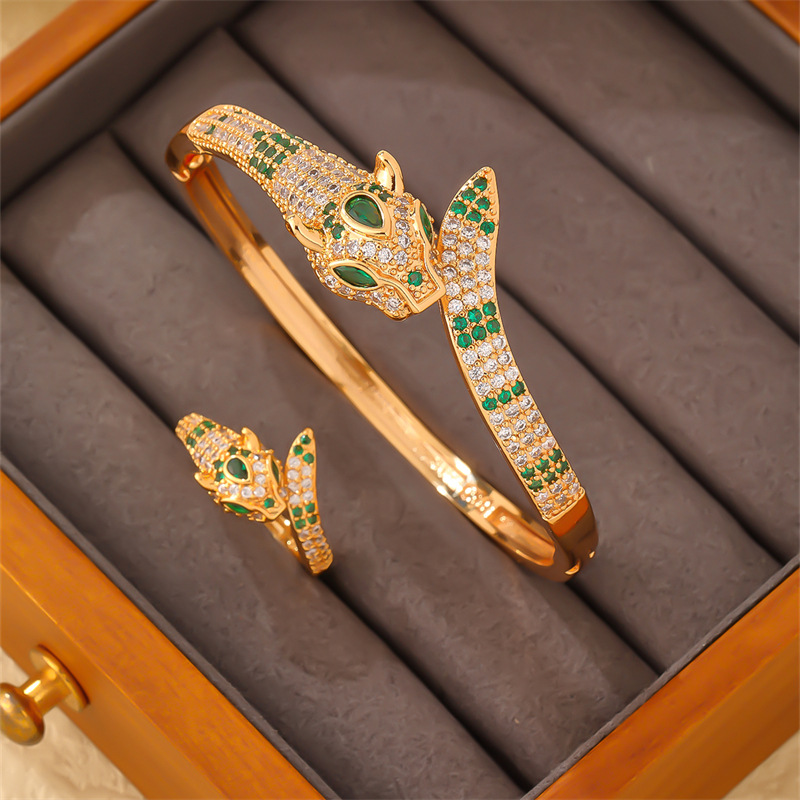 Snake-shaped jewelry set, Kashi accessories, cross-border full-diamond zircon bracelet ring from Europe and America, light luxury and individual, heavy heavy leopard head