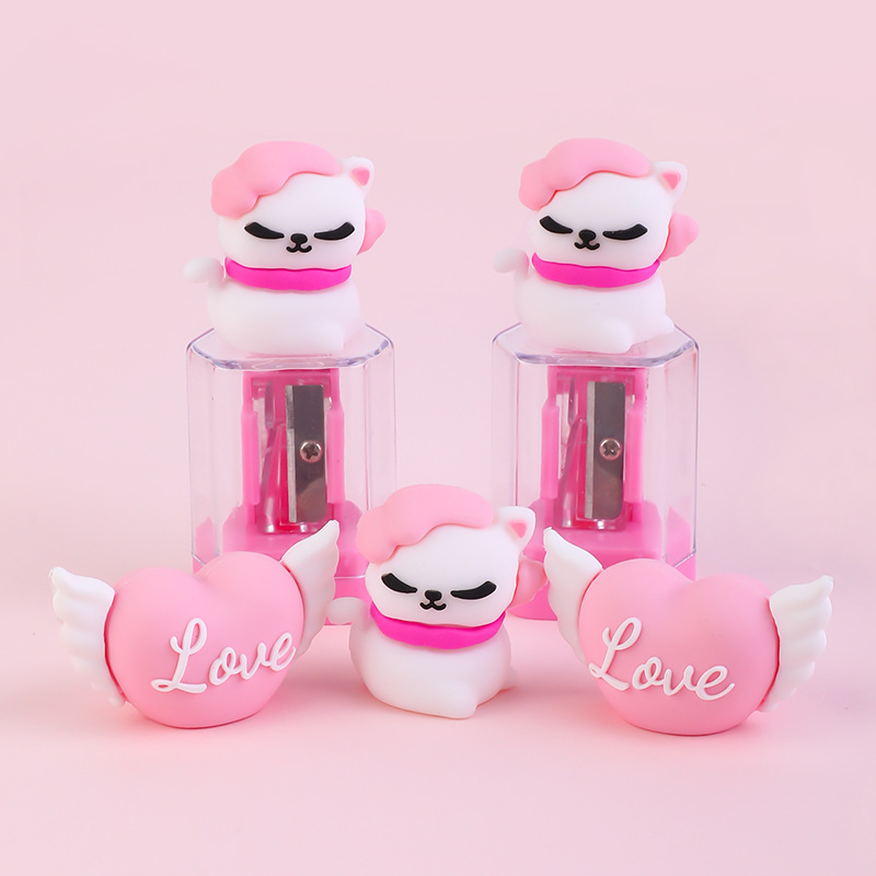 Weibo Stationery Children's Creative Cartoon heart-shaped Cat Pencil sharpener Mini Compact Portable Desktop decoration for students Application Scenario
