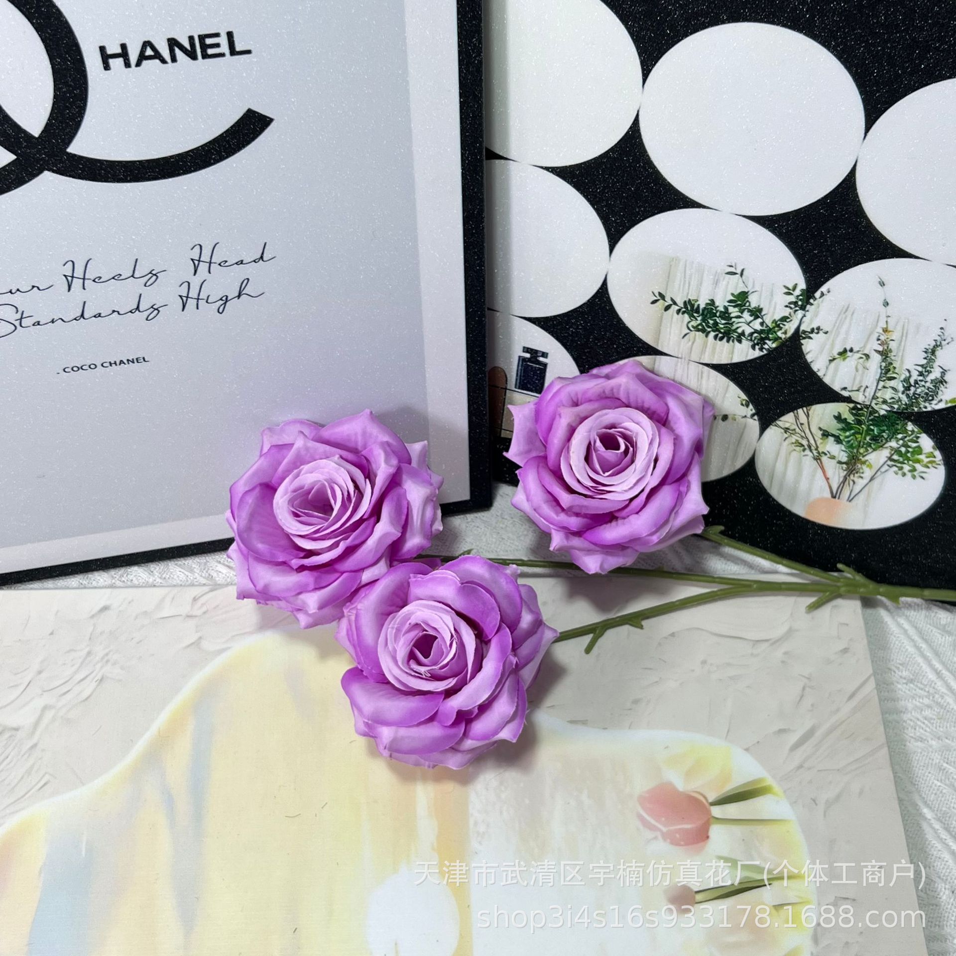 Wedding simulation flower three-headed diamond rose, wedding hall flower arrangement background, hotel home soft decoration table flower decoration, foreign trade Specification image