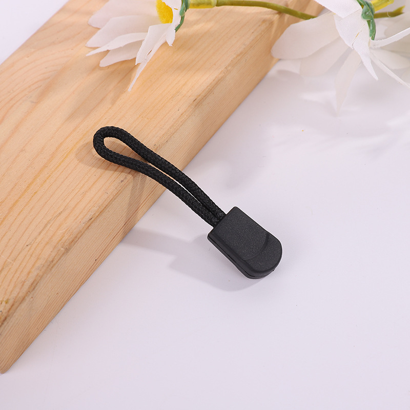 Bag Zipper Head Pull Rope Pull Trip Lanyard Bag Rope Injection Molding Pull Rope Application Scenario