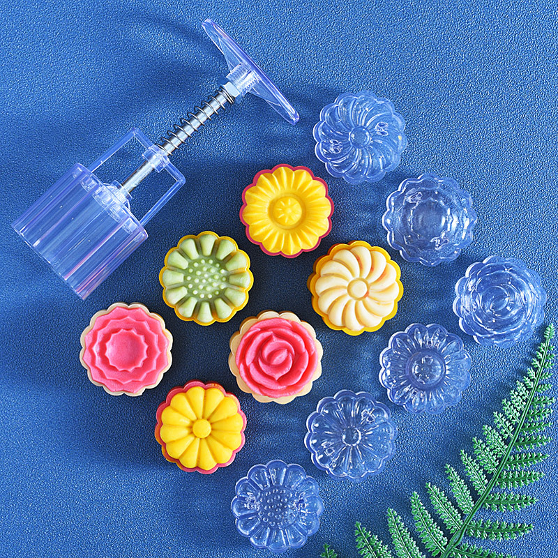 Transparent three-dimensional rose mooncake mold hand-embossing die baking tools set Mid-Autumn moon cake mold wholesale