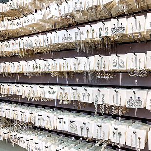 韩版高级感缎面气质兔耳朵香蕉夹竖夹2025新款高档后脑勺抓夹发夹详情12