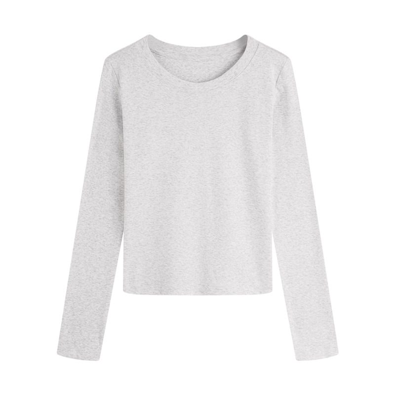 This is a new solid-color long-sleeved T-shirt from a trendy women's clothing brand in autumn. It features a feminine commuting round-neck top that makes you look slimmer. Pair it with a base layer Item Picture