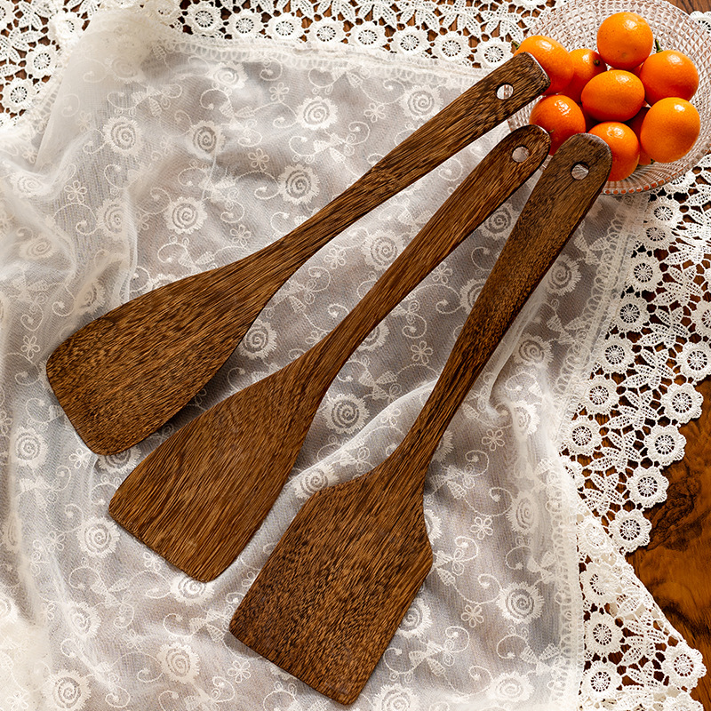 Wooden Spatula Wholesale Chicken Wings Non-Stick Pan Spatula Cooking Spatula Wooden Spatula Cooking Spatula Long Handle Spatula Rice Spatula Solid Wood Soup Spoon Application Scenario