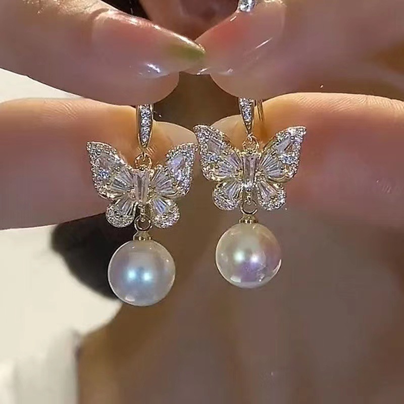 气质锆石蝴蝶耳环女珠珠耳坠轻奢高级感耳钩小众设计时尚耳饰 details Picture