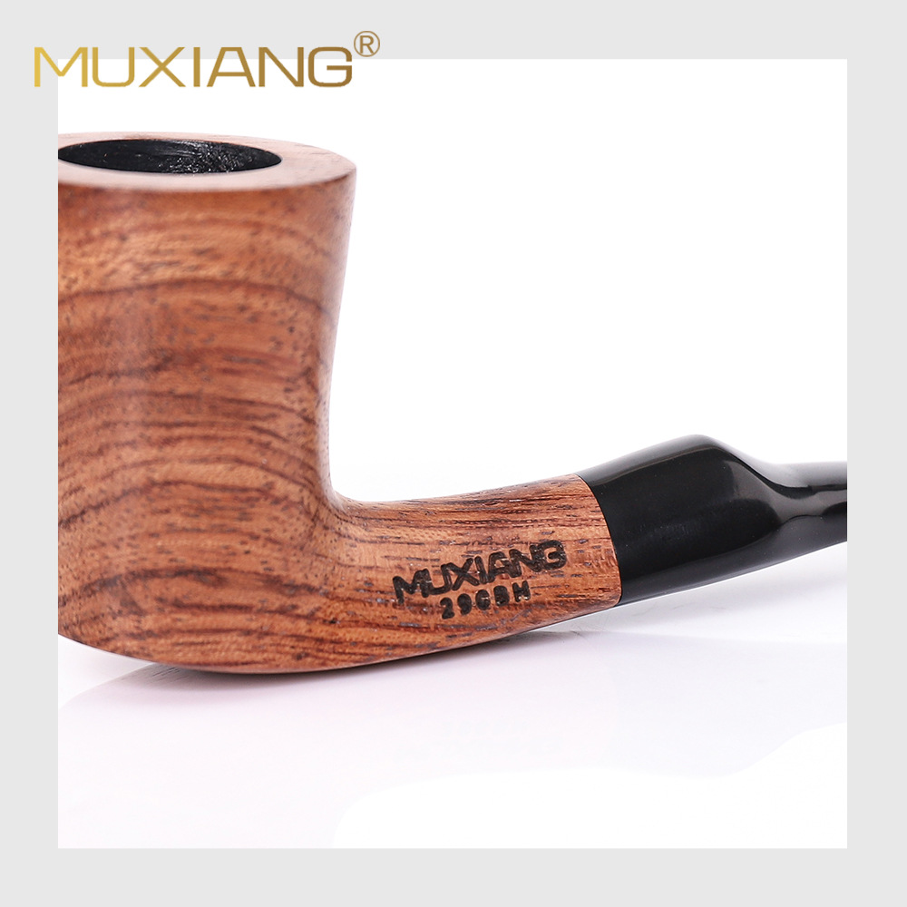 木香木质烟斗白底实物图