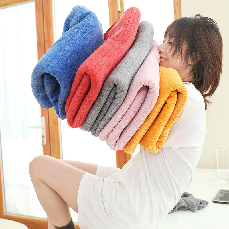 Bath Towel Thickened Adult Coral Velvet Manufacturers A Generation Of Cotton Absorbent Quick-Drying Wrap Towel Pit Pattern Towel Application Scenario
