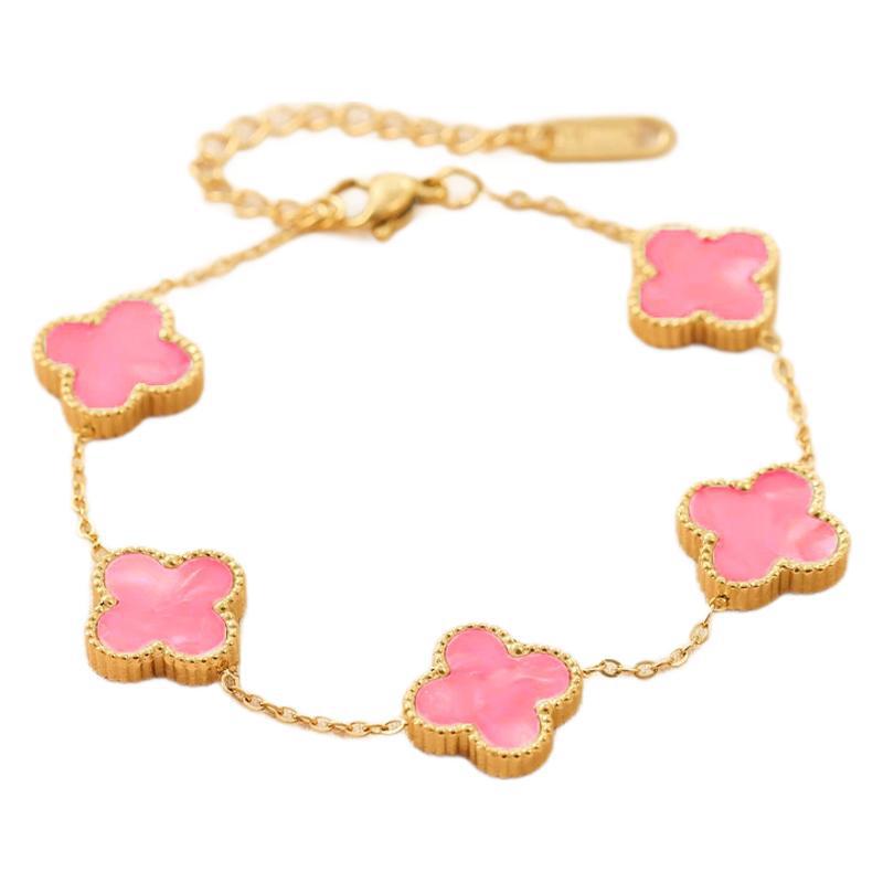 The new non-fading titanium steel bracelet is a versatile and Instags-style jewelry for women. It is a fashionable bracelet accessory that exudes a sense of sophistication for girls Item Picture