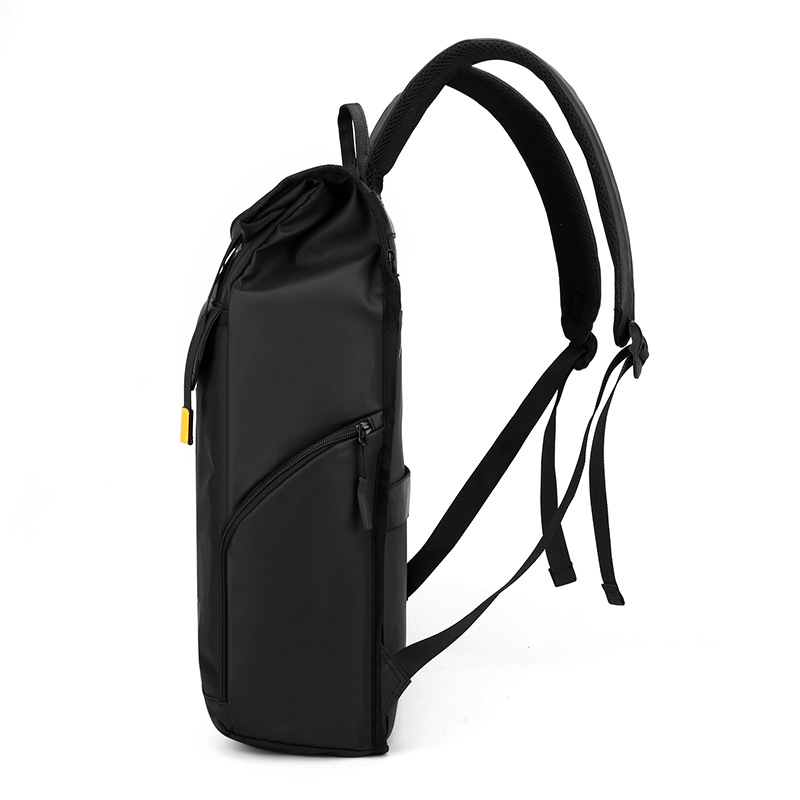 Wholesale of cross-border business travel men's backpacks, large-capacity rolled-up travel bags, waterproof casual commuting outdoor bags Application Scenario