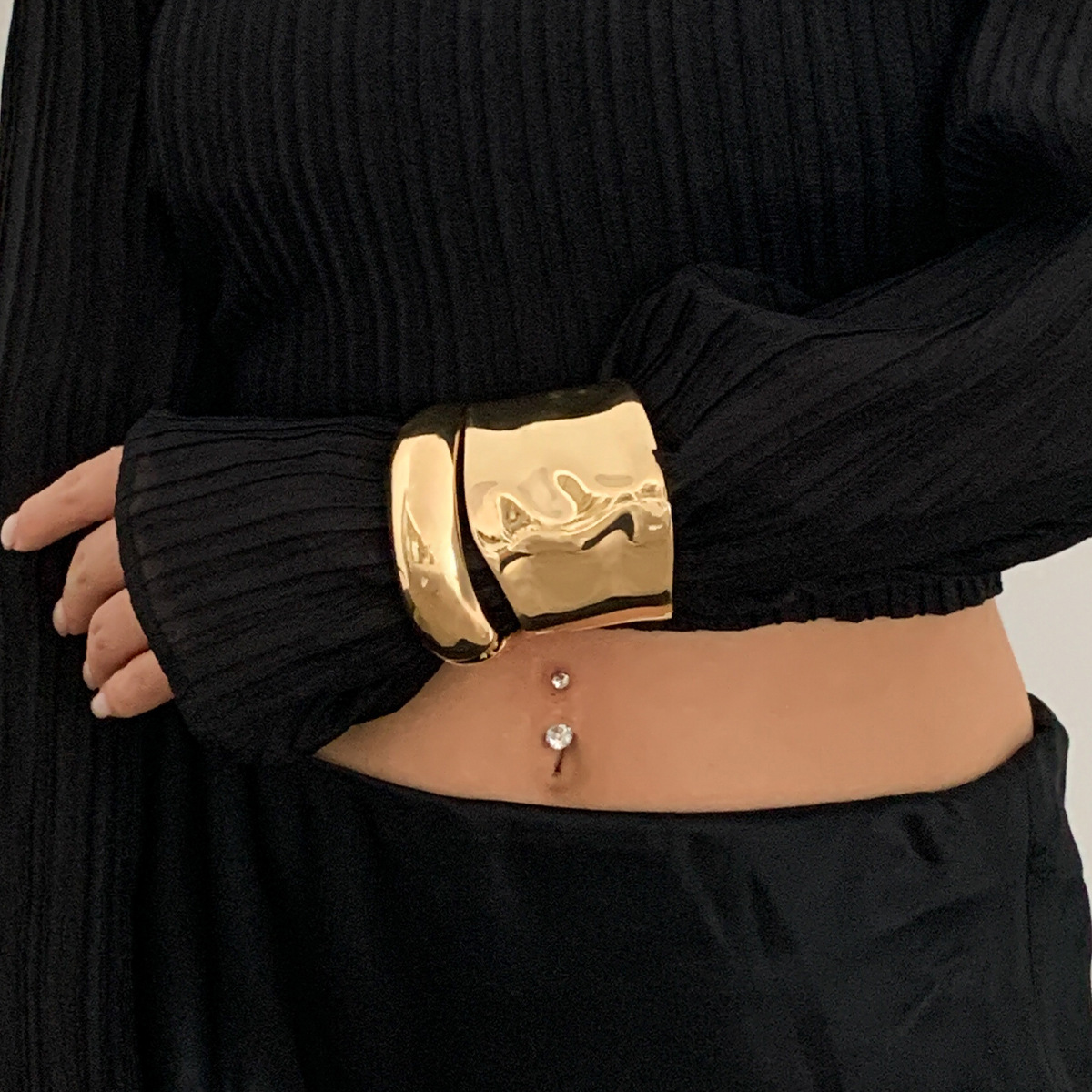 European and American cross-border jewelry, cold style arc-shaped smooth surface spring bracelet, irregular metallic feel wide ring set
