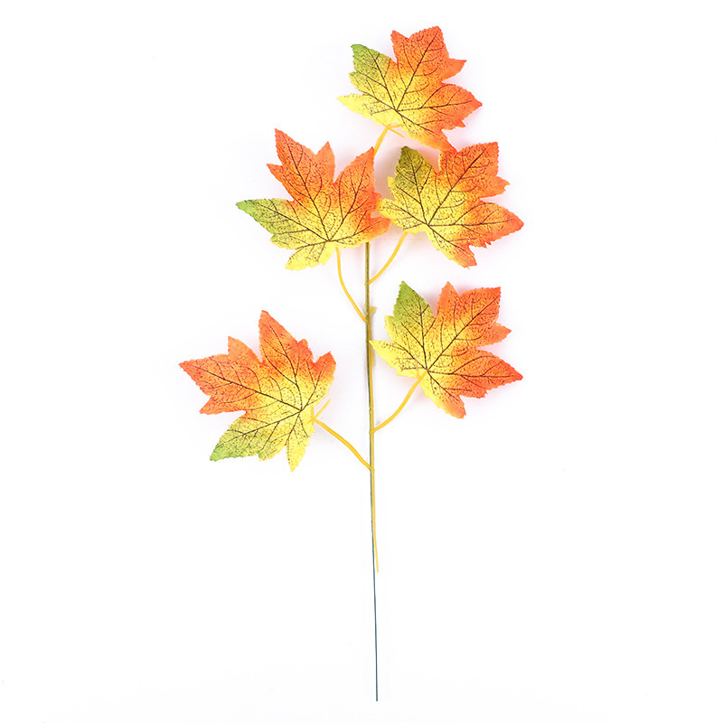 Red maple leaf artificial leaf decoration maple leaf branches Artificial simulation red maple leaf factory direct sales artificial leaf flower arrangement accessories leaves Application Scenario