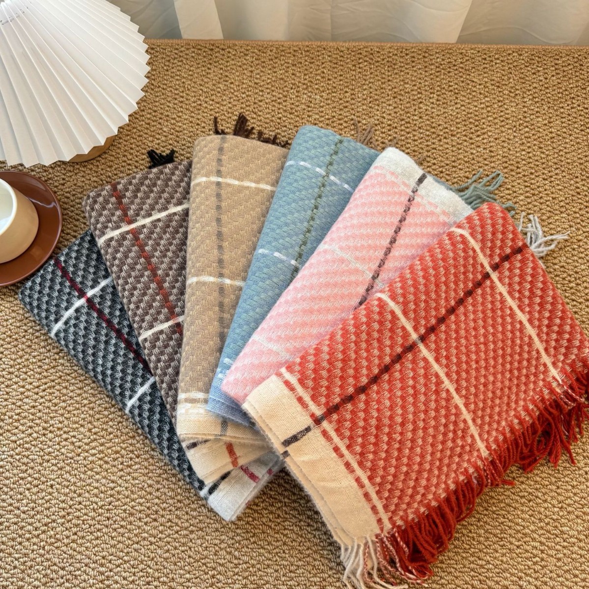 2024韩版秋冬情侣围巾保暖仿羊绒时尚围巾百搭加厚外搭流苏披肩围