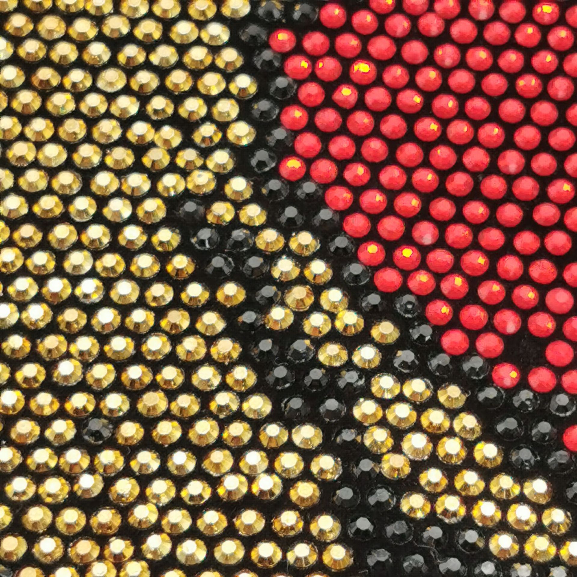 Gallo T-Shirt Children Hot Drill Hot Picture Accessories Flat Bottom Drill Small Pig Multi-Color Design Personality Original Source Factory details Picture