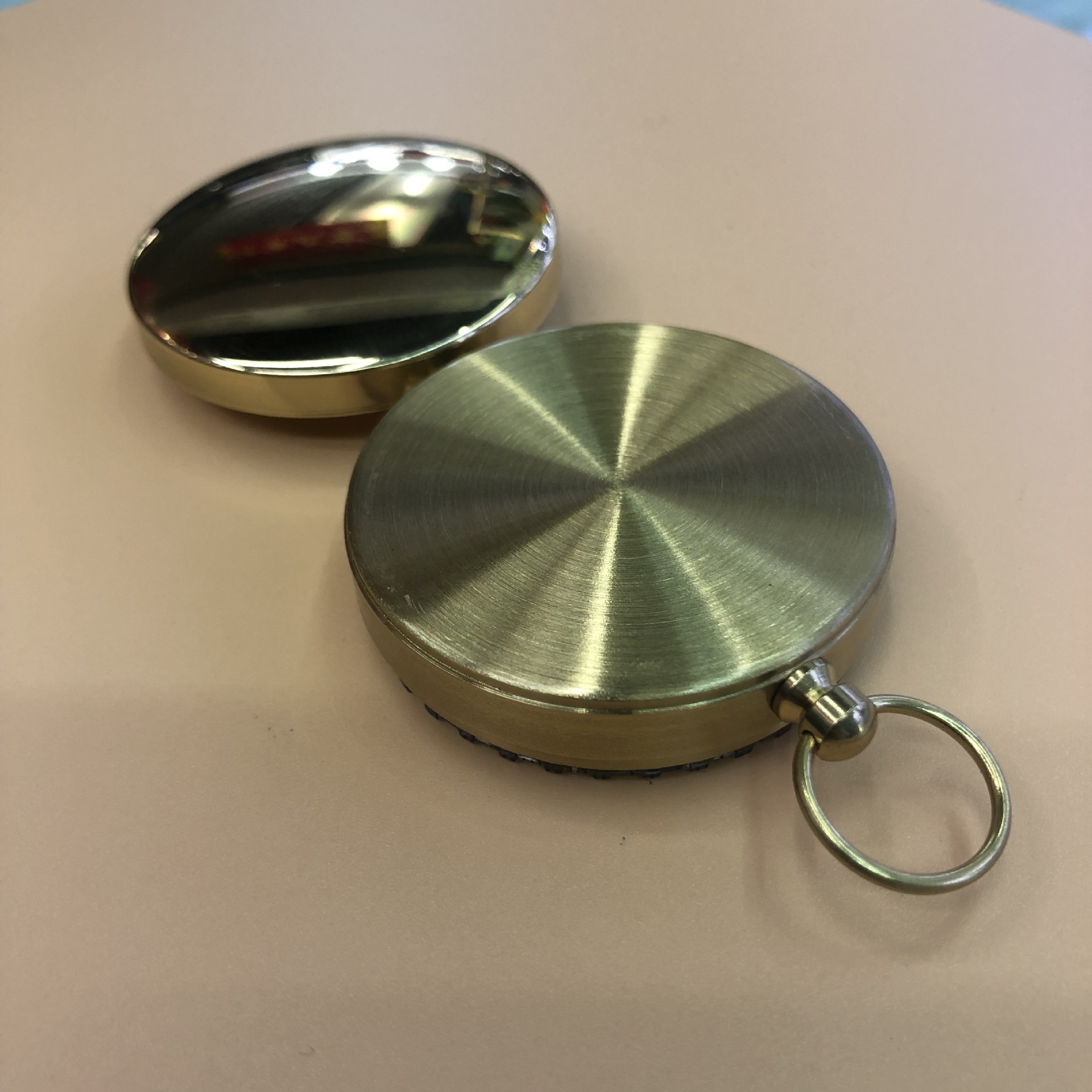 G50 Flip cover pure copper pocket watch compass, portable compass, outdoor multi-functional metal with luminous function Specification image