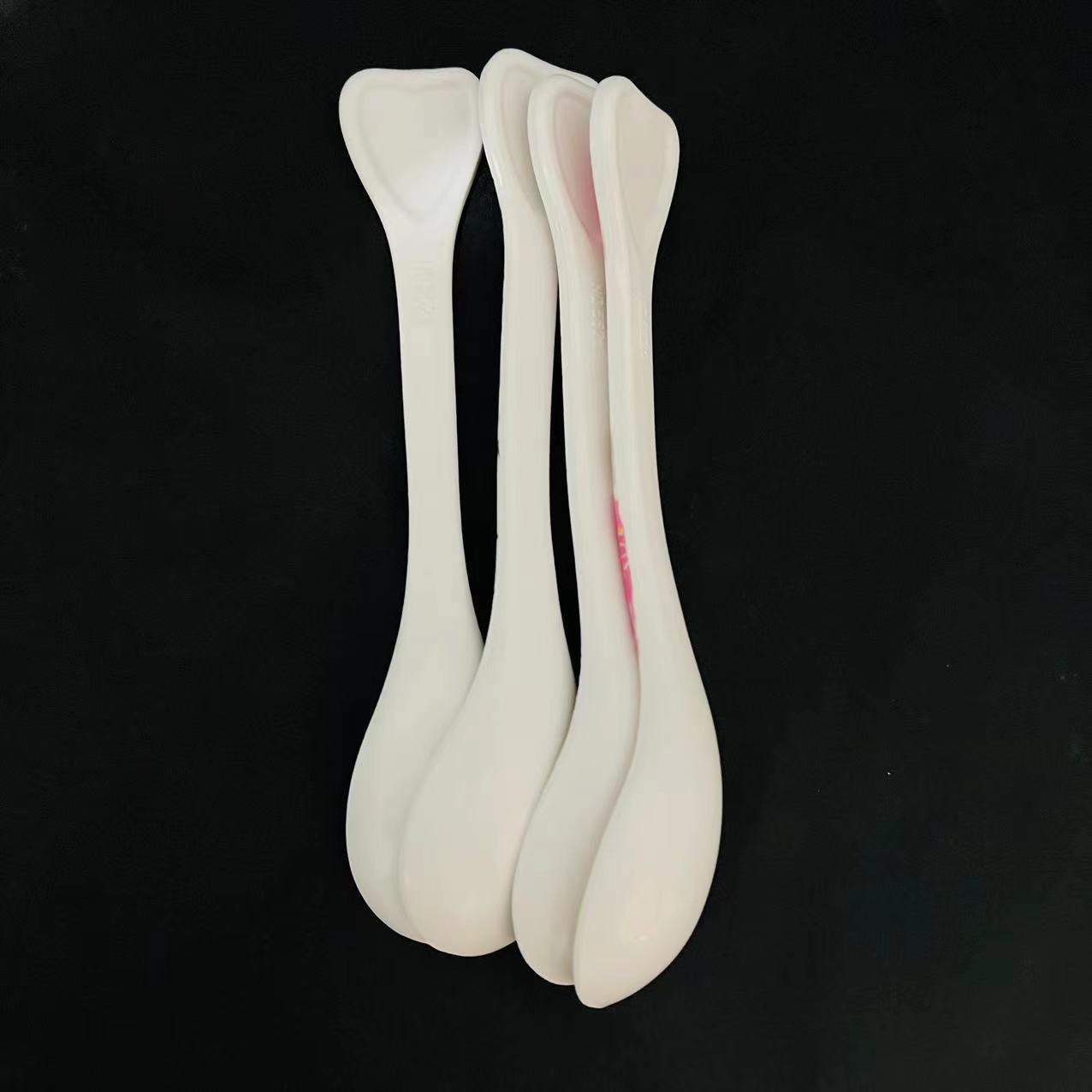 【 Zone 3-13 】5521 small spoons 160/ box 1600/ case 5521 Melamine Cartoon Spoon Small spoons for children's meals and medicine, cute small spoons for children's tableware, one yuan supply Specification image