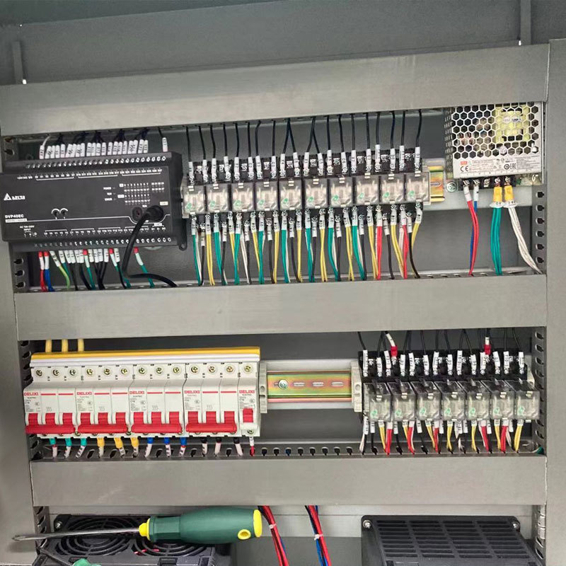 Single-stage reverse osmosis equipment controller, two-stage PLC touch screen control cabinet, electrical control box, water treatment EDI electrical control box, electrical control box Application Scenario