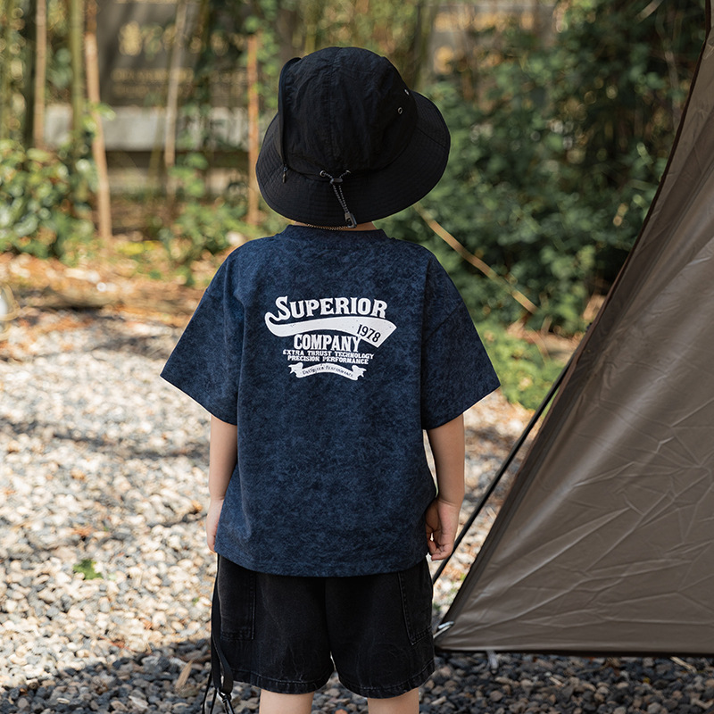 Children's summer clothing, boys' short-sleeved T-shirts, personalized batik clothes, little boys' summer tops, children's clothing, half-sleeved loose and trendy Specification image
