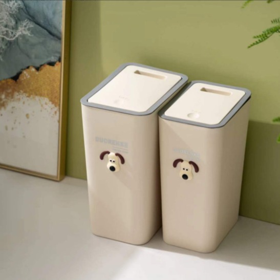 Household living room foot-operated trash can with lid, large-capacity, kitchen and bathroom household, high appearance level foot-operated flip lid bucket Item Picture