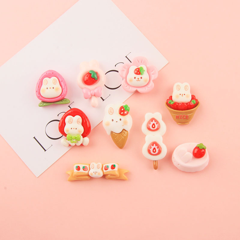 Wholesale of new cartoon strawberry rabbit resin accessories, diy cream glue jewelry, headwear and hair clips, handcrafted material kits
