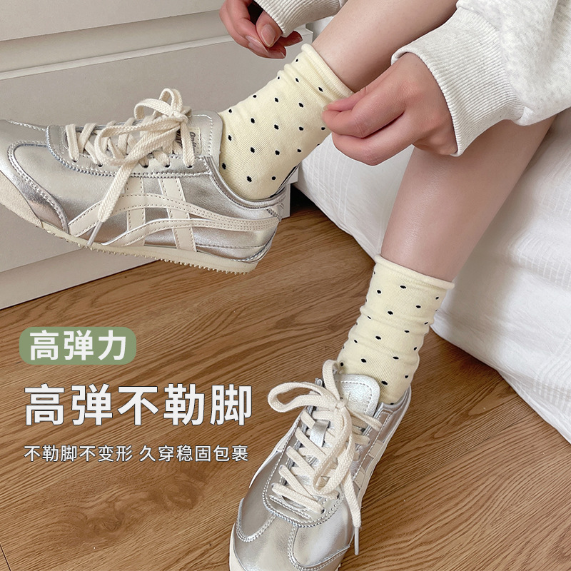 One-piece consignment of polka dot socks for women in all four seasons, thin black ear-trimmed mid-calf socks, cotton sweat-absorbing and breathable, Japanese-style rolled-up socks, long calf, one-piece consignment