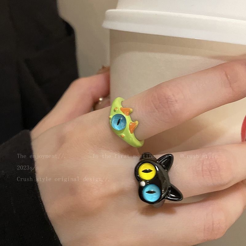 A quirky black cat monster ring, a fashionable and unique design for women on Instagram, and a tail ring for best friends and couples Specification image