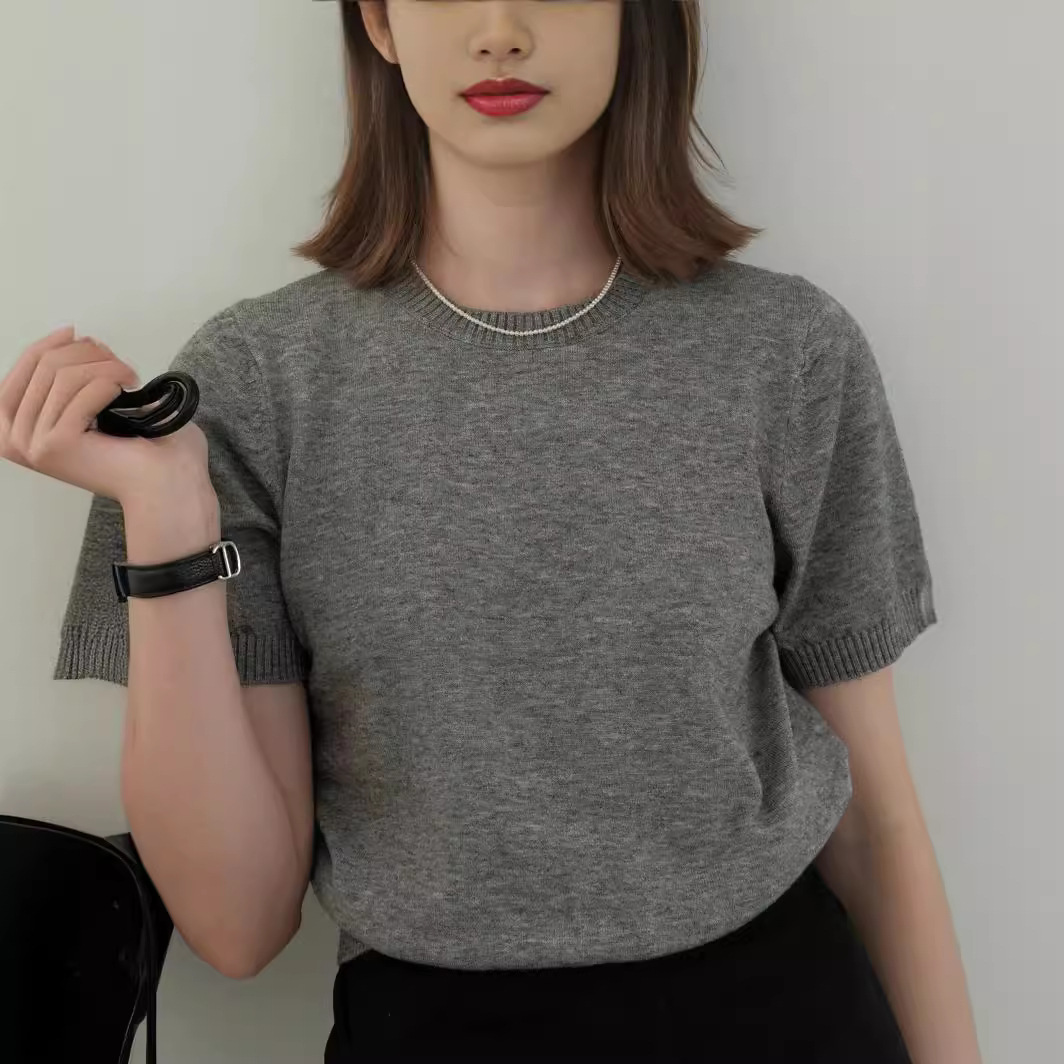 衣服/女装/修身显瘦t恤女/尾货/外国品牌衣服细节图