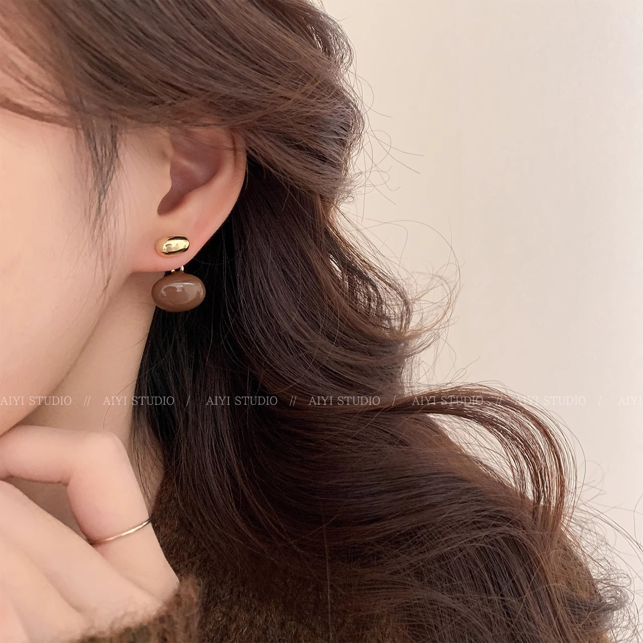 S925 Silver Needle Maillard Bean Earring Girl 2023 New Style Earrings Light Luxury High-Grade Style Retro Small Earrings Application Scenario