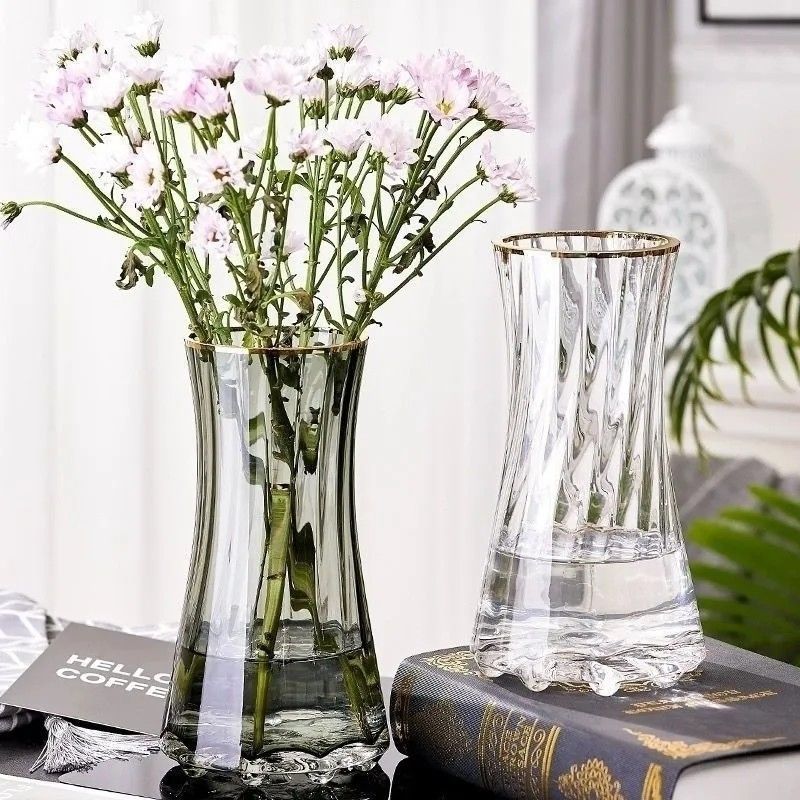 Nordic light luxury glass vase, simple triangular vase, high-end living room dining table, fresh flower vase decoration Specification image