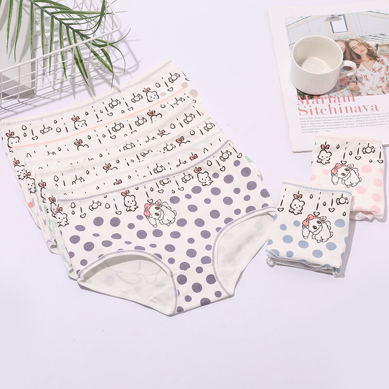 Japanese simple cartoon girl style lovely middle waist students buttock underwear women triangle underwear wholesale cotton Application Scenario