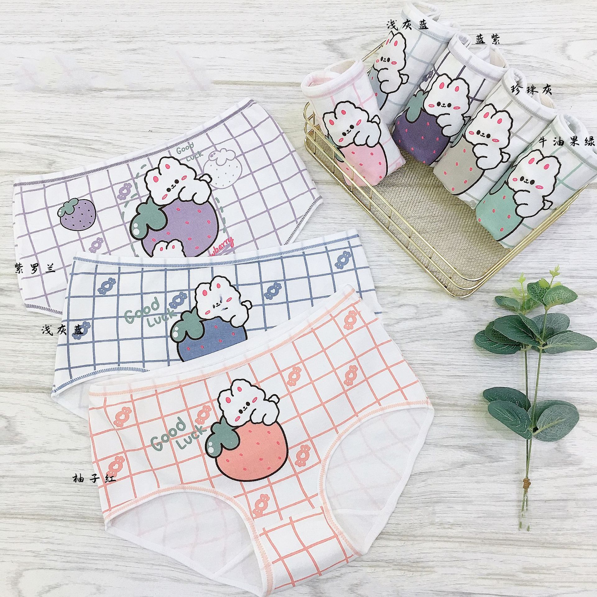 Japanese cartoon lovely small fresh middle waist students underwear cotton breathable young girl printed triangle manufacturers wholesale details Picture