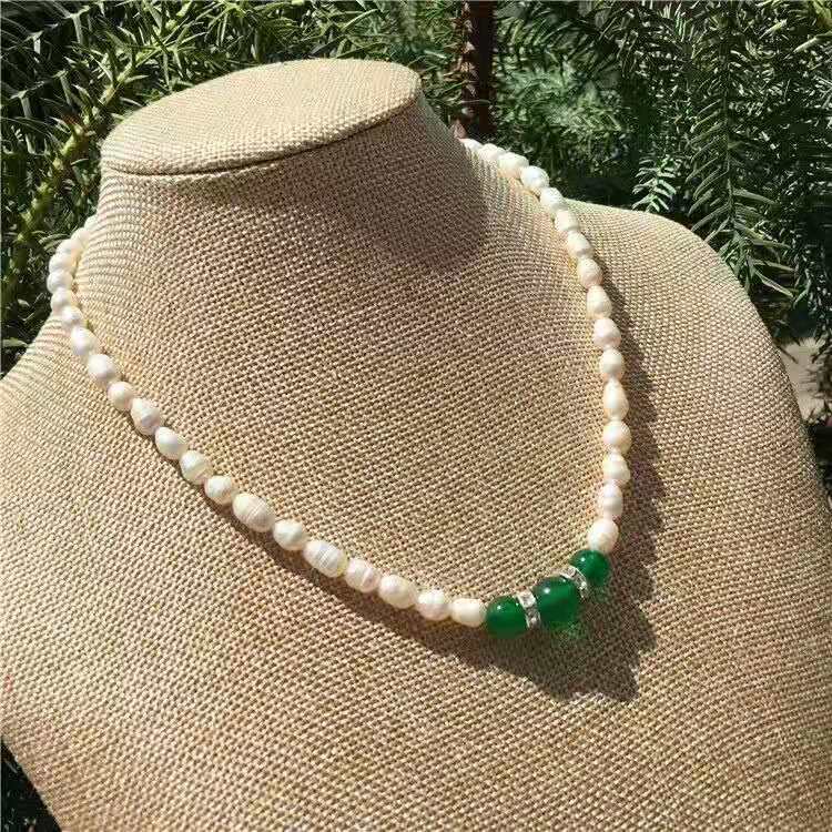 Natural freshwater pearl necklace and agate red and green fashion combination, a great gift for Mother's Day from live-streaming influencers Application Scenario