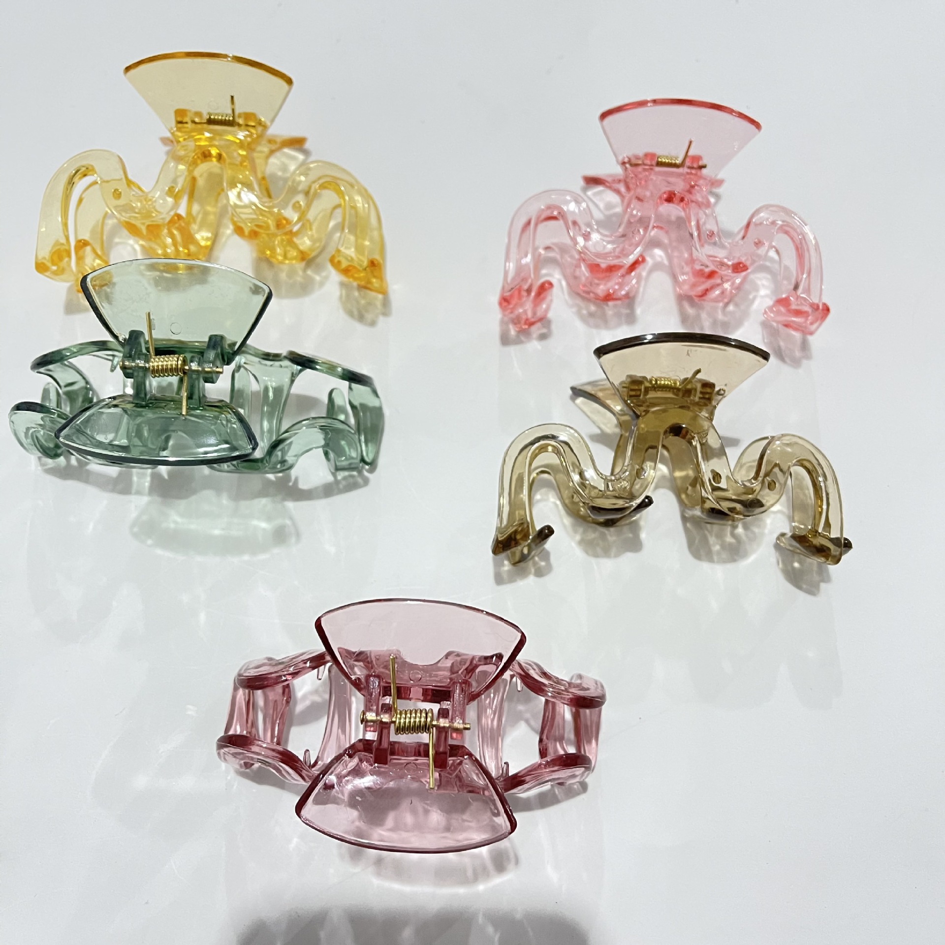 【 Zone 1-7 】M Crystal Gripper 12/ pack, Crystal plastic transparent Gripper, gripper, fashionable and trendy gripper, hair gripper 1 yuan supply, Korean version gripper 2 yuan supply details Picture