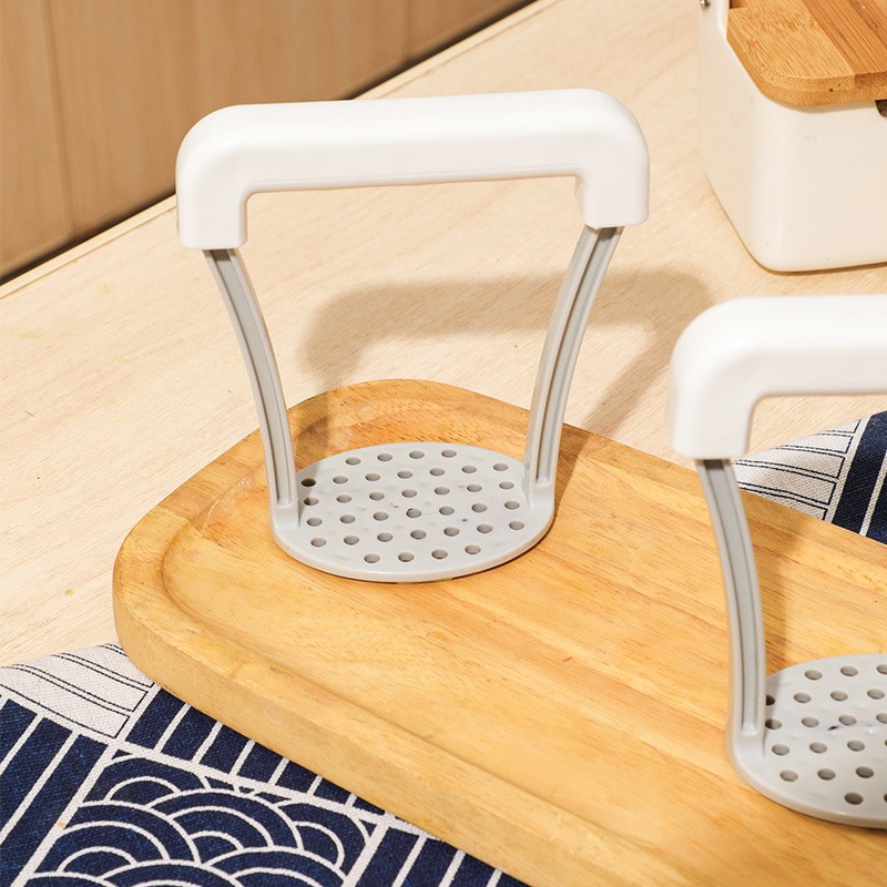 Kitchen Potato Puree Press Household Kitchen Gadget Hand Press Garlic Puree For Baby Food Mashed Potatoes Tool Application Scenario