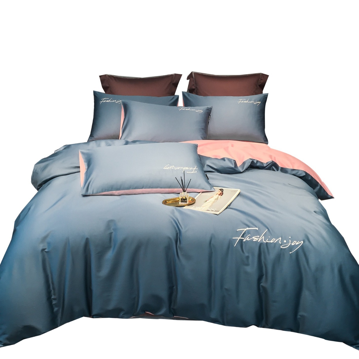 Wholesale from the factory: simple solid-color 60-piece brocade long-staple cotton embroidered four-piece set, color-blocking all-cotton Nordic bedding Item Picture