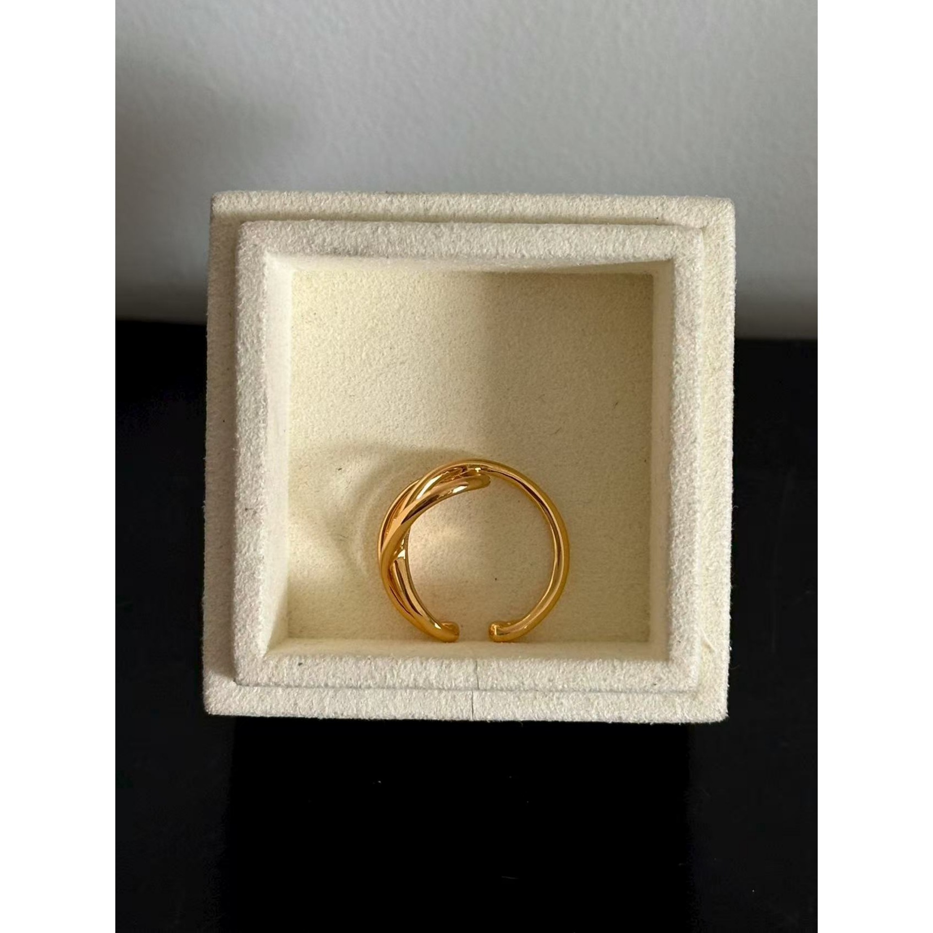 饰品/耳钉/耳饰/珍珠耳钉/耳钉爆闪产品图